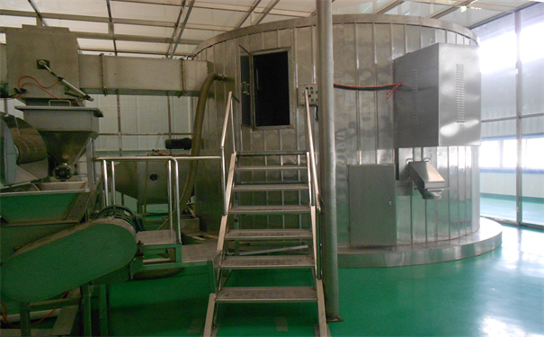 中轉(zhuǎn)料車